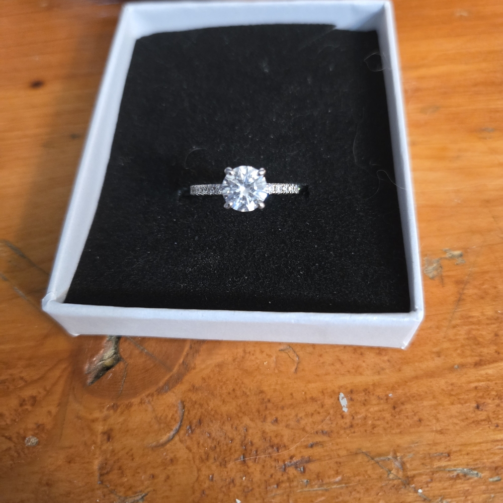 Elegant Silver Diamond Ring